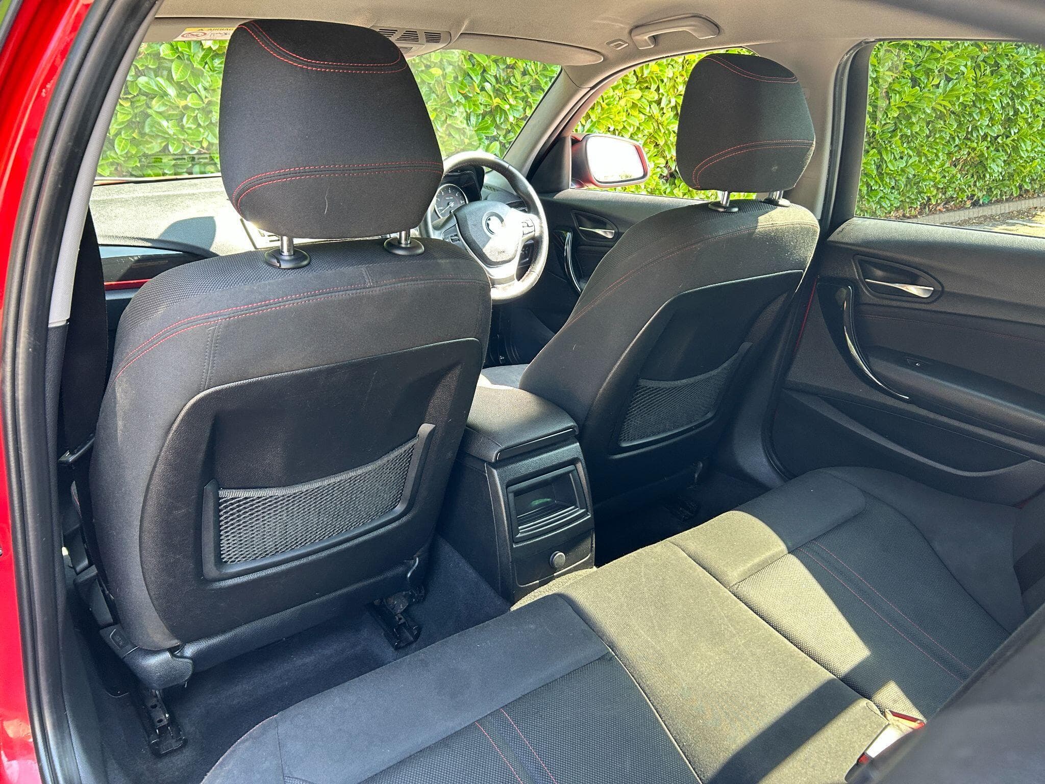BMW 1 Series view 19