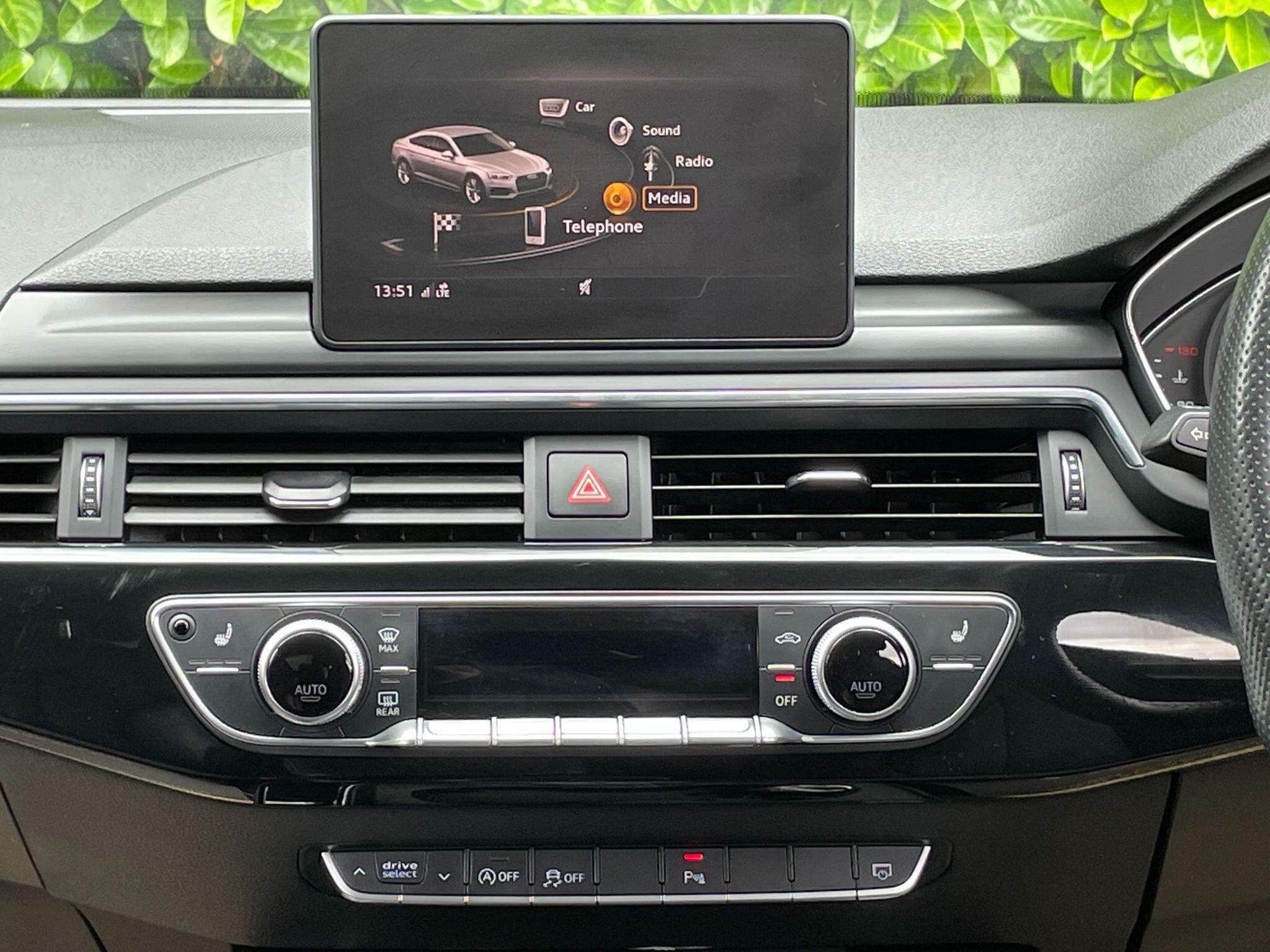 Audi A5 view 24