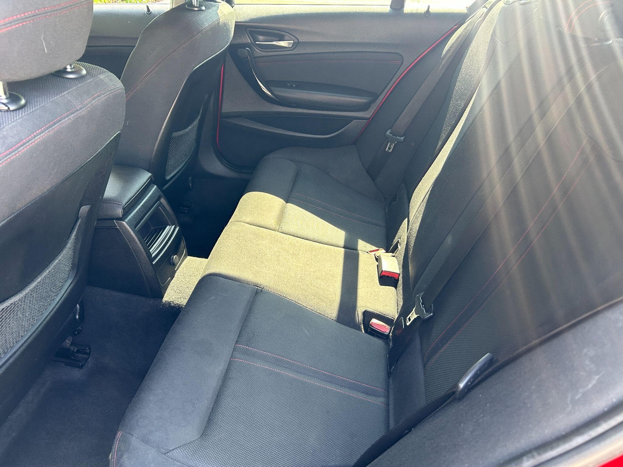BMW 1 Series view 18