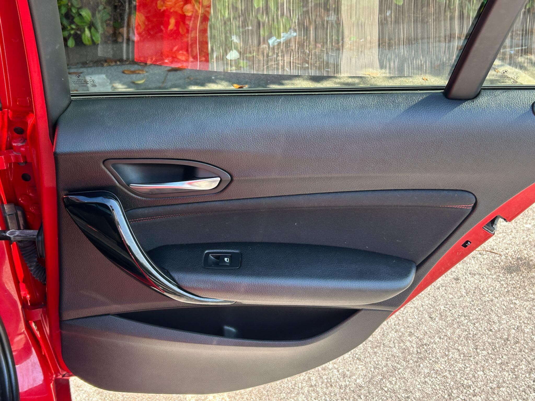 BMW 1 Series view 25