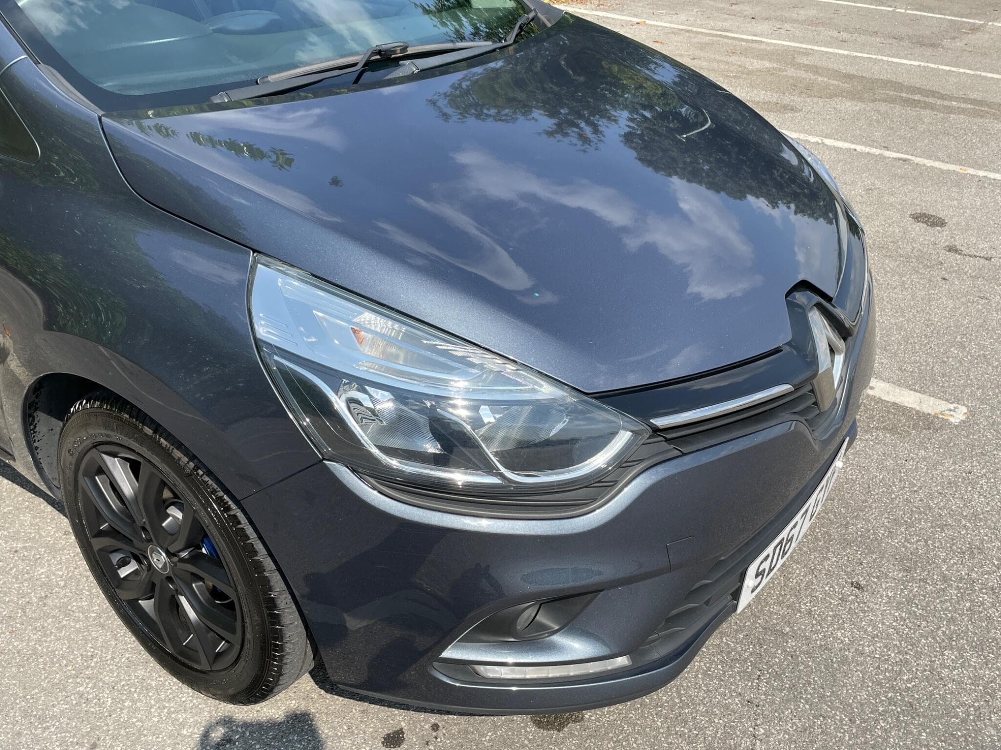 Renault Clio view 36