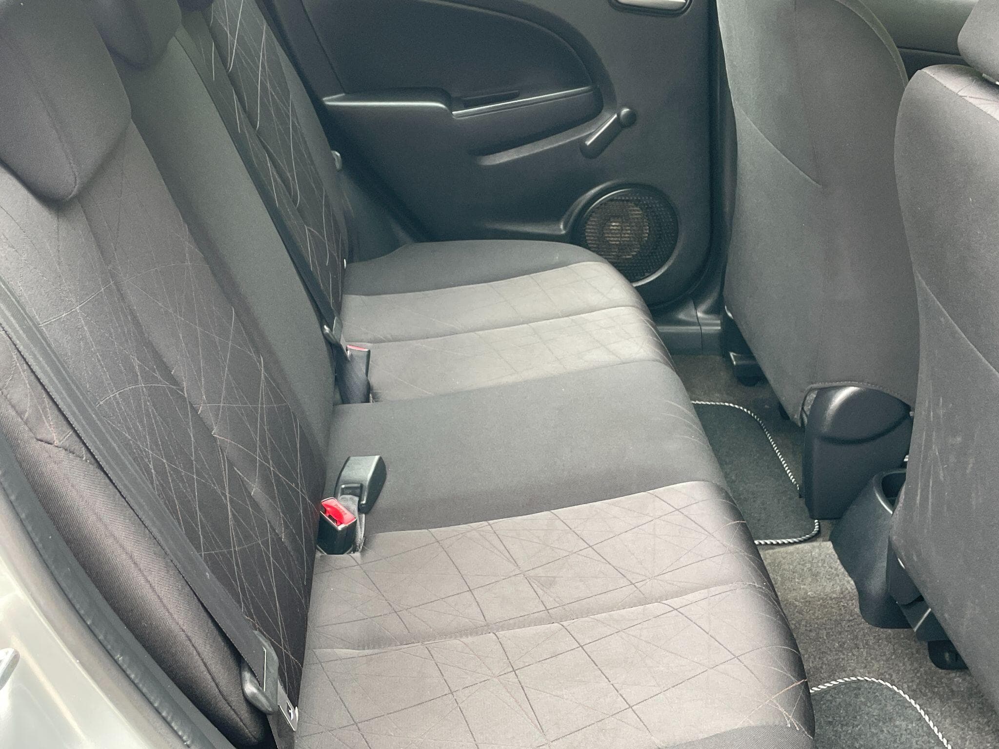 Mazda Mazda2 view 22