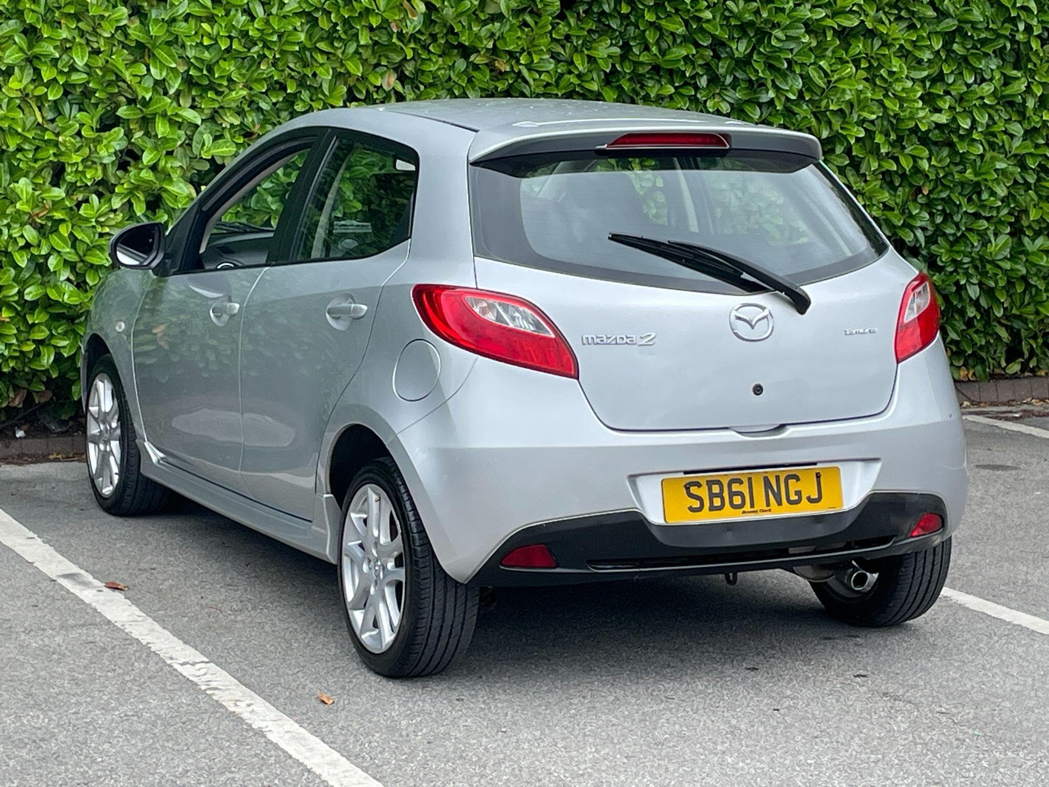 Mazda Mazda2 view 6