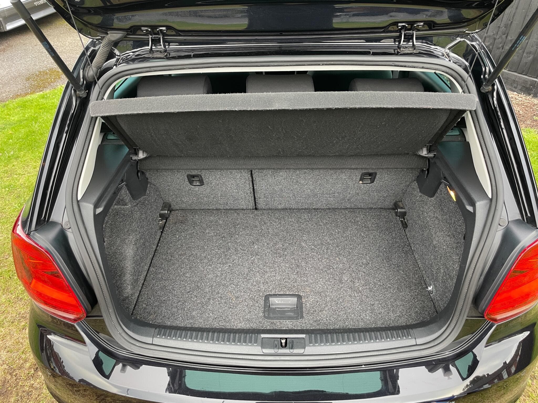 Volkswagen Polo view 40