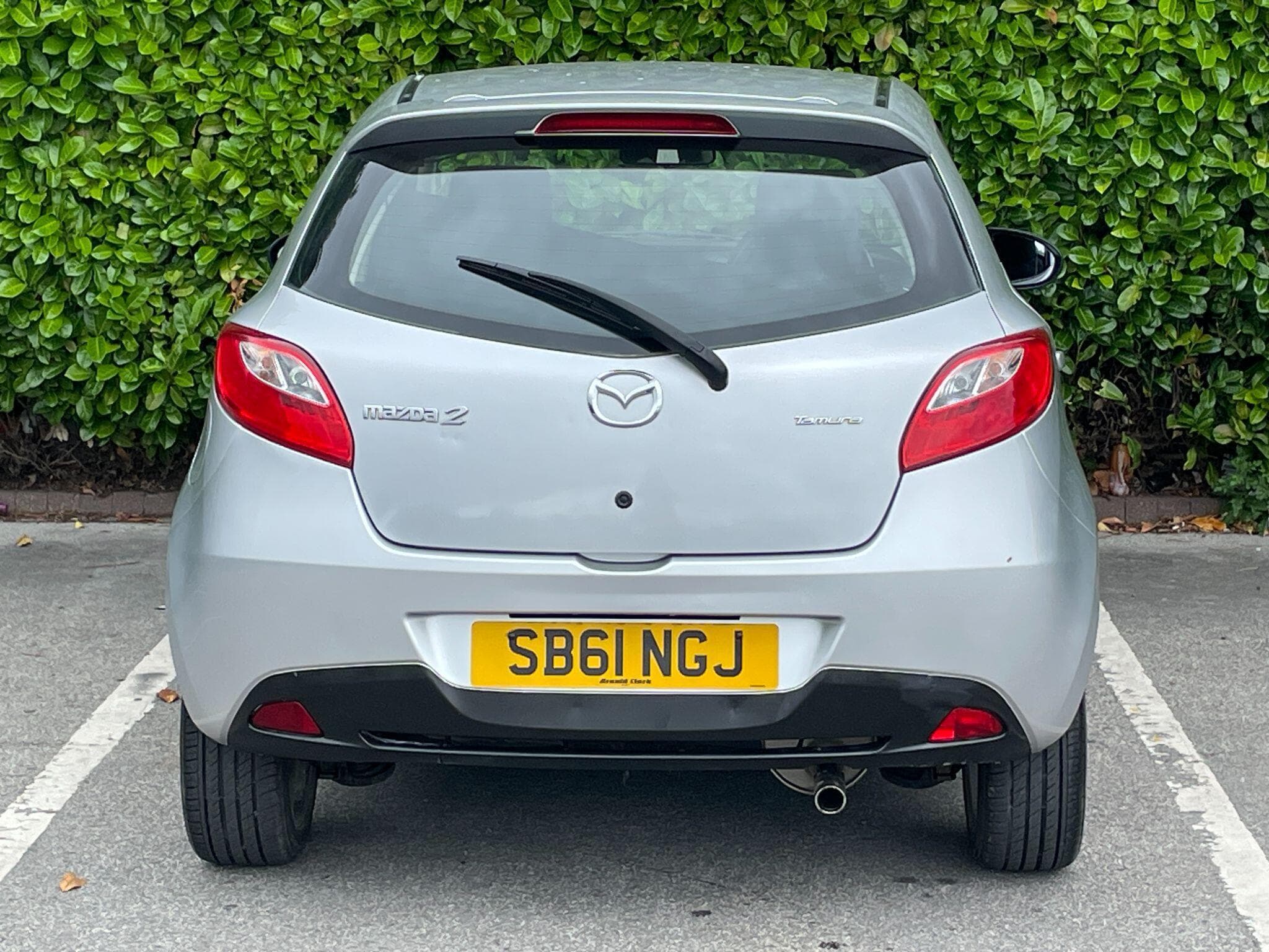 Mazda Mazda2 view 12