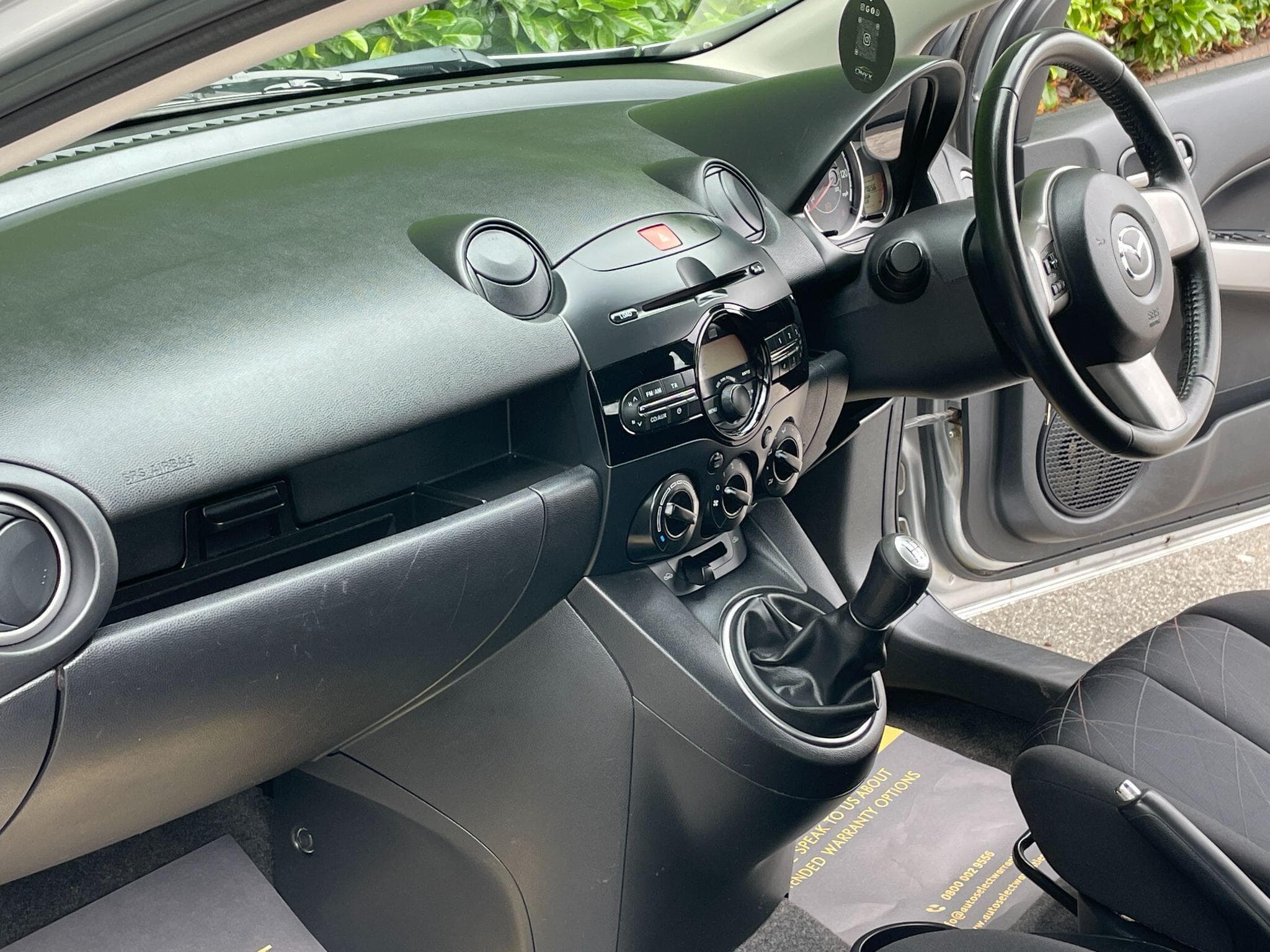 Mazda Mazda2 view 16
