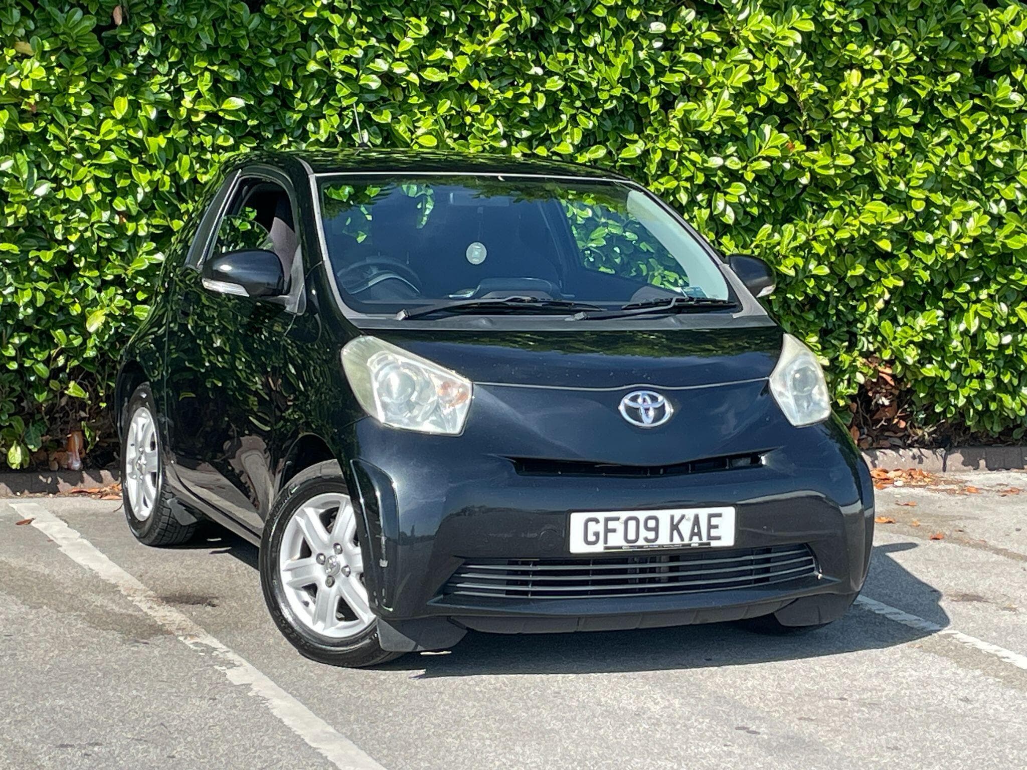 Toyota iQ