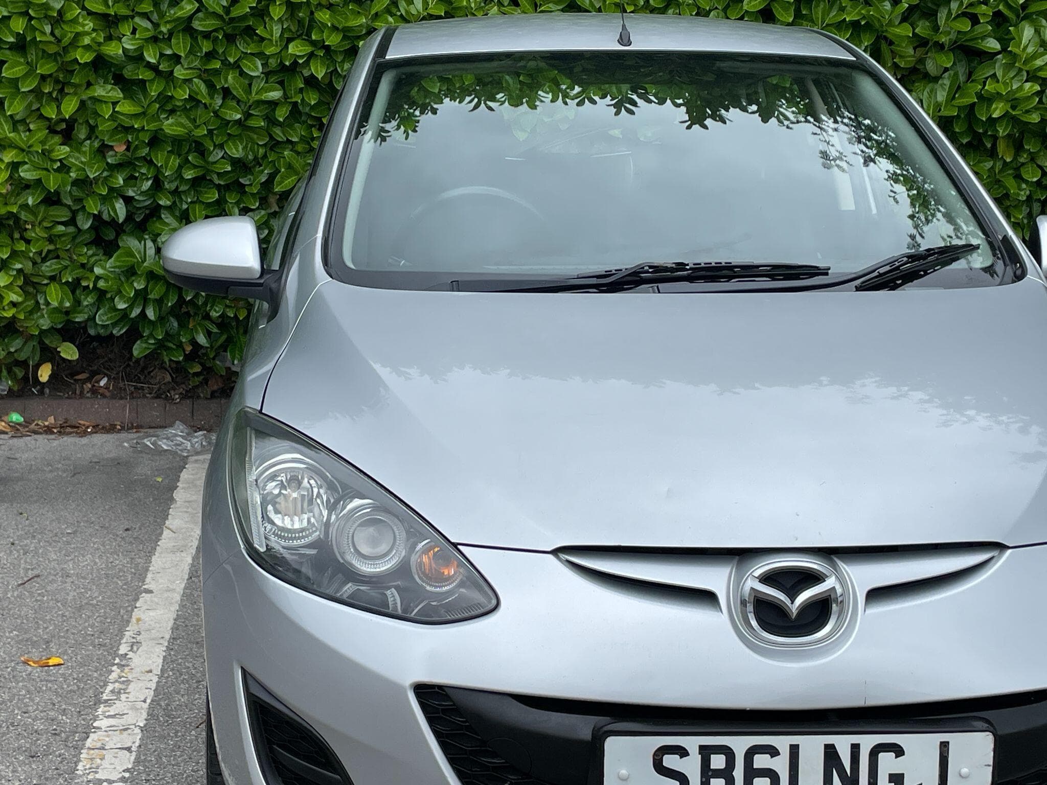Mazda Mazda2 view 9