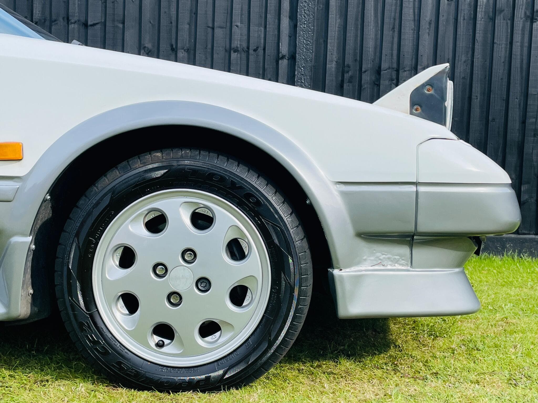 Toyota MR2 view 11