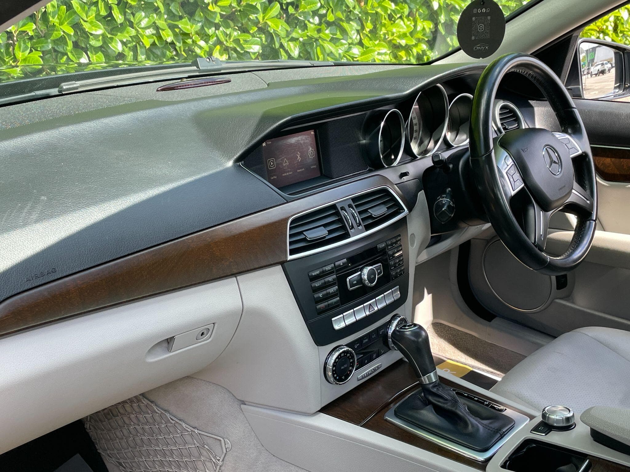Mercedes-Benz C Class view 13