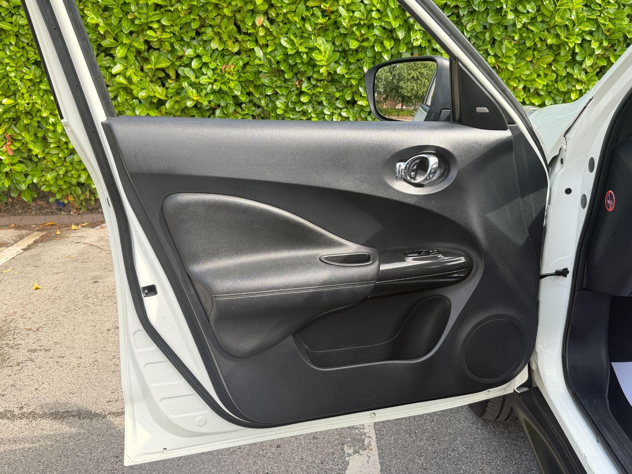 Nissan Juke view 27