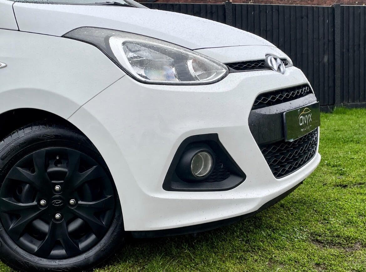 Hyundai i10 view 3