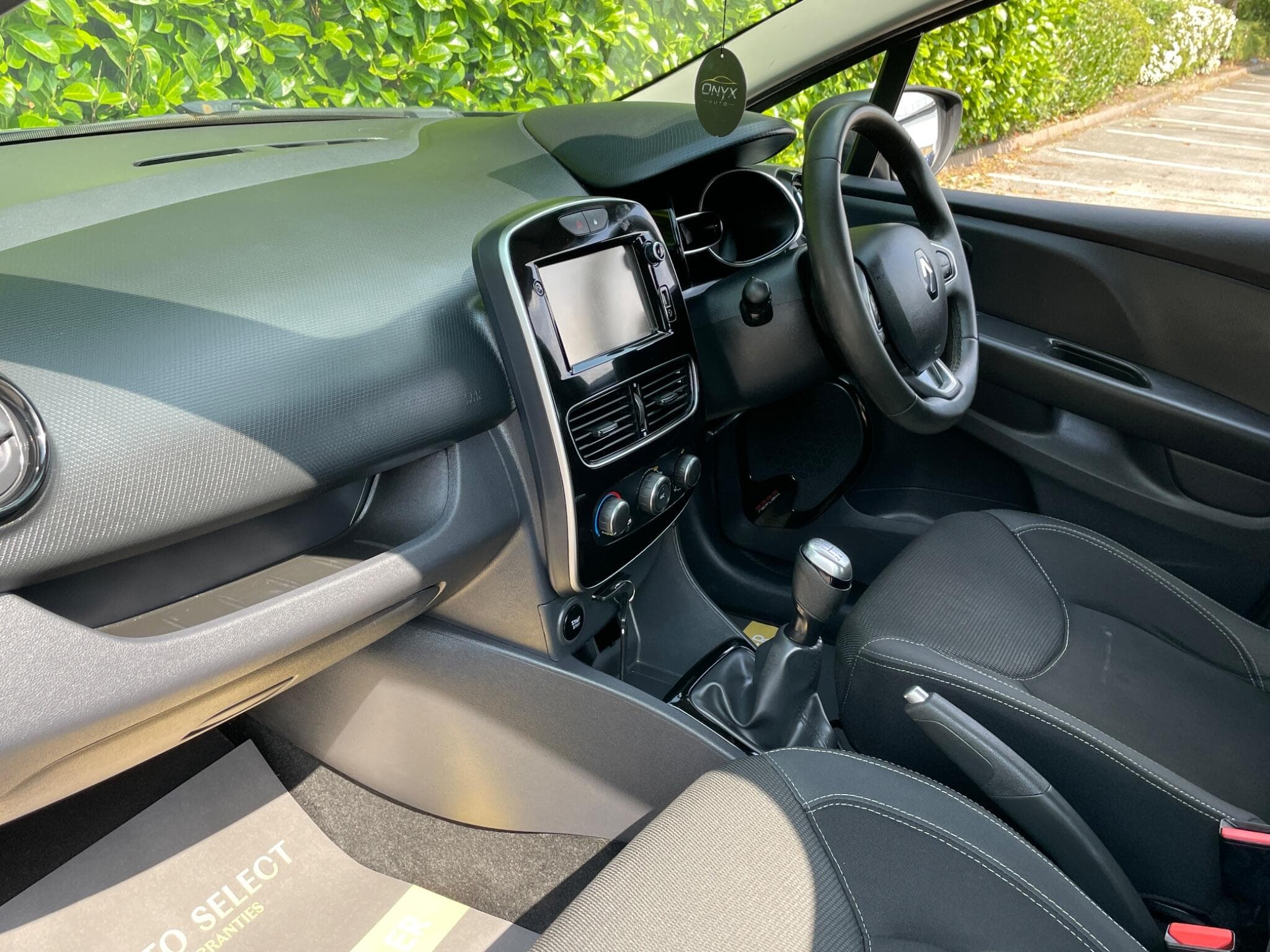 Renault Clio view 12
