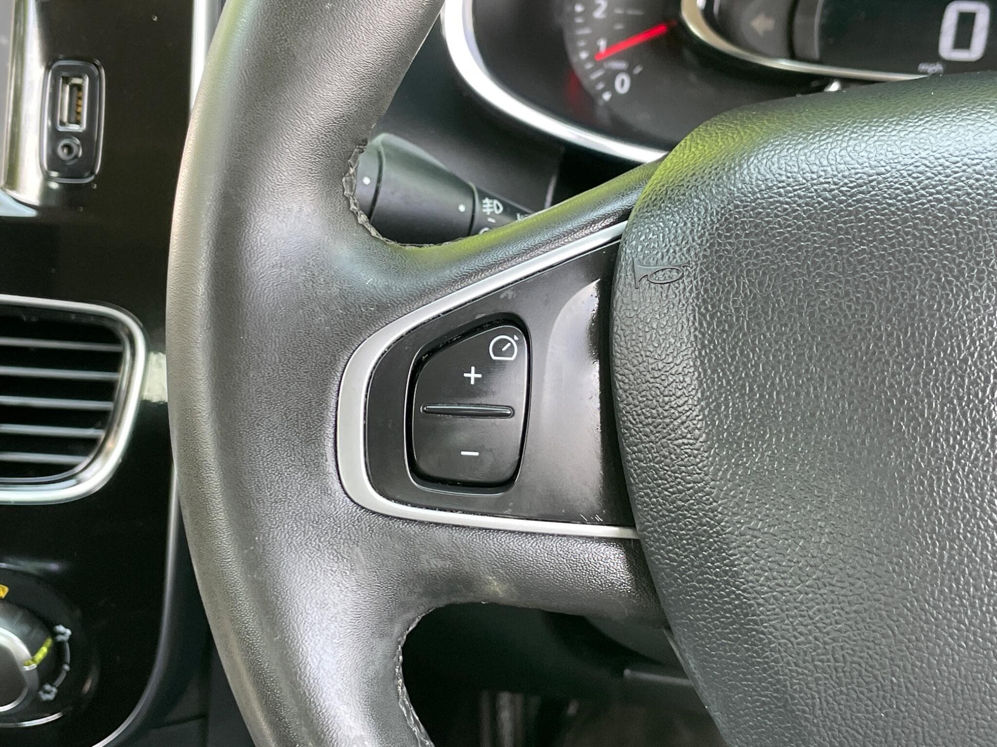 Renault Clio view 20
