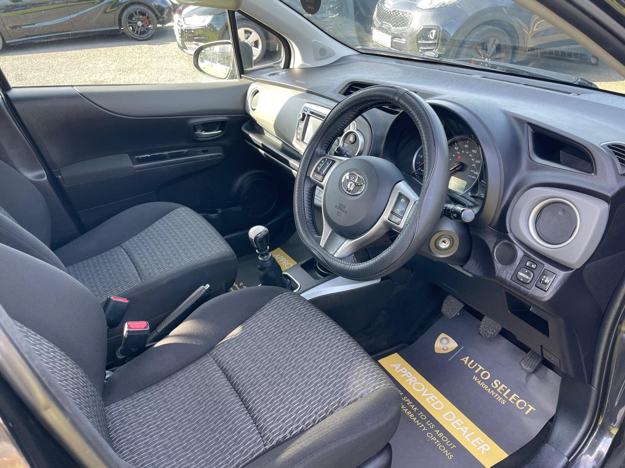 Toyota Yaris view 18