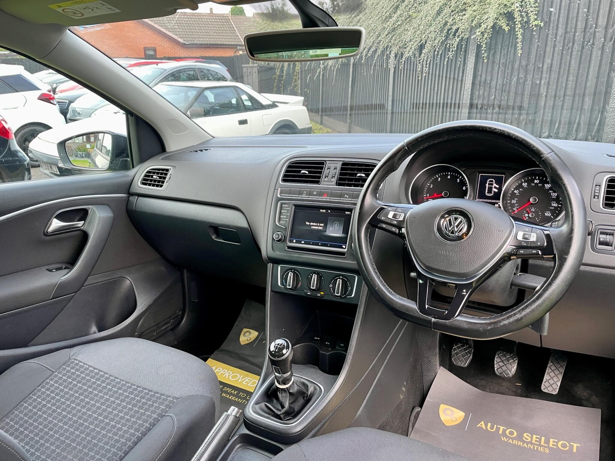 Volkswagen Polo view 18