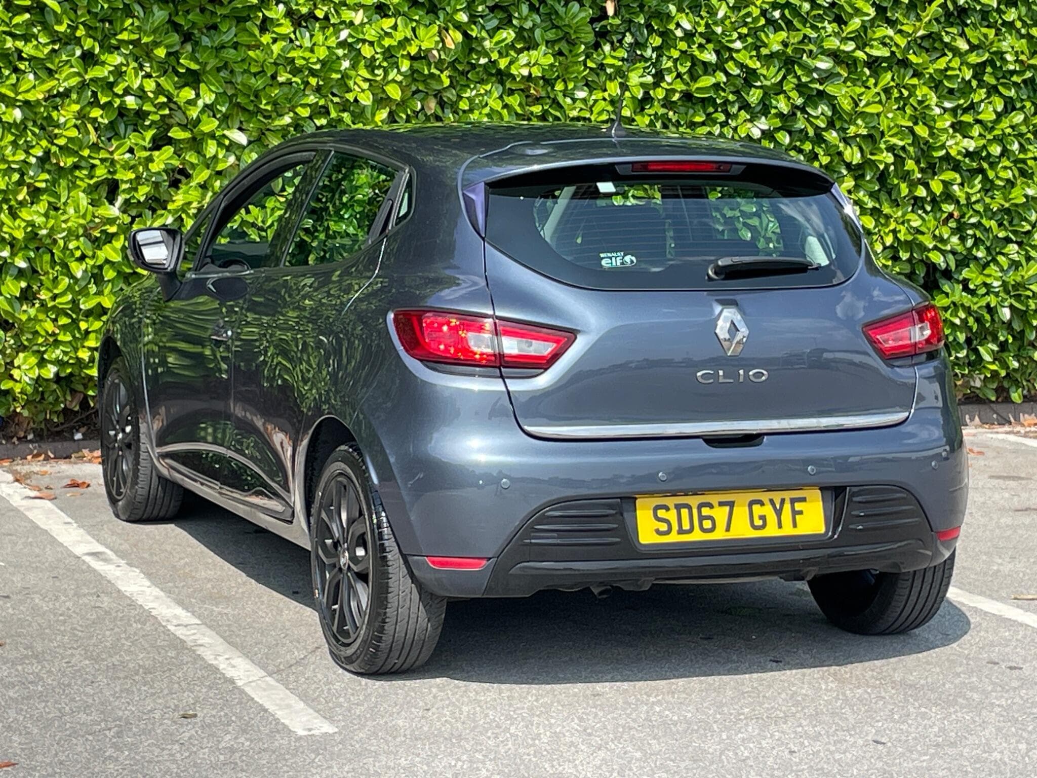 Renault Clio view 6