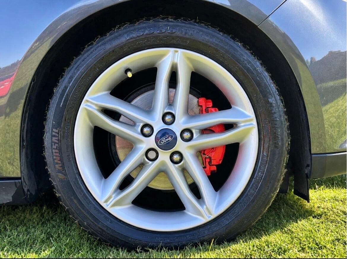 Ford Focus view 12