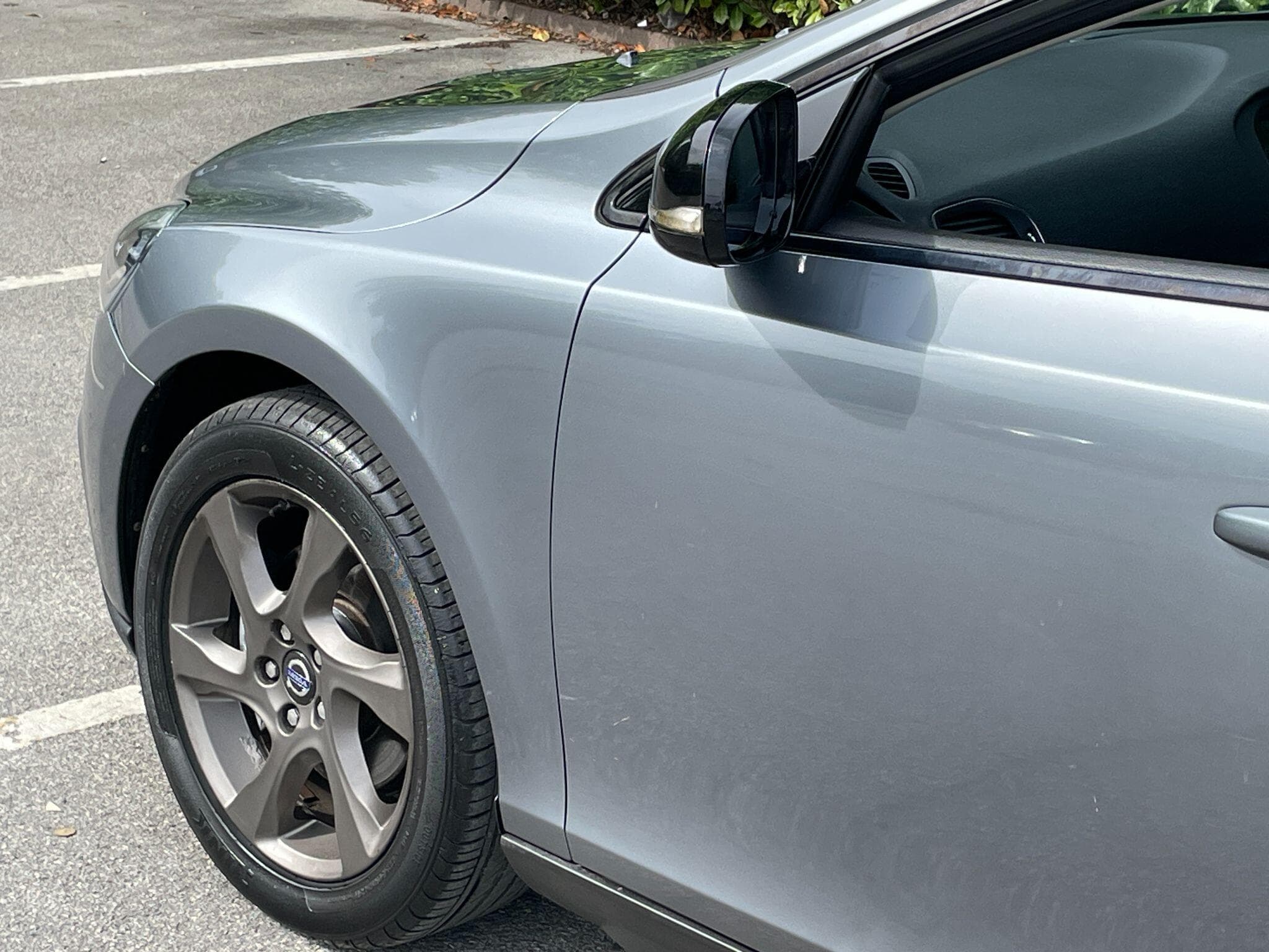 Volvo V40 Cross Country view 23
