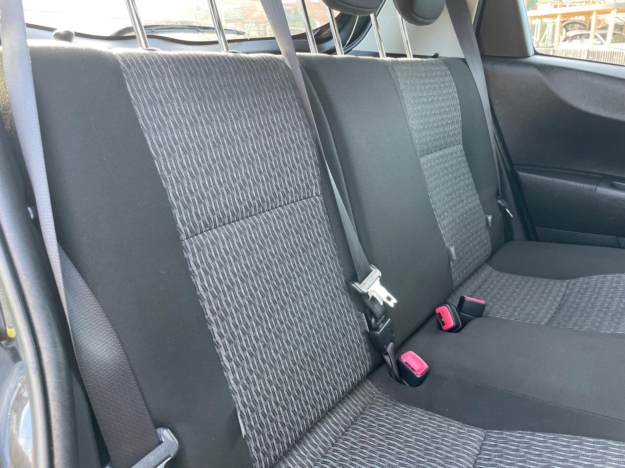 Toyota Yaris view 33