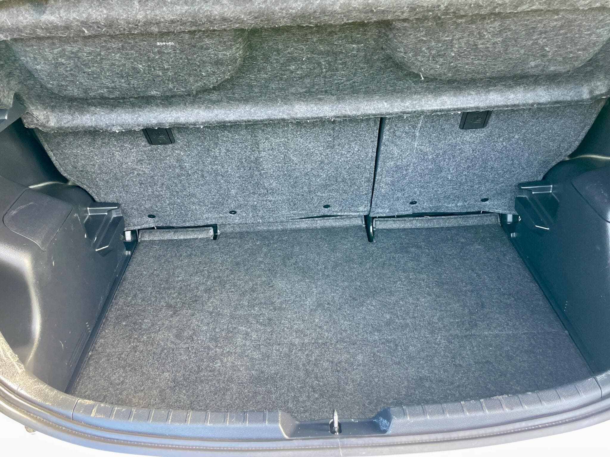 Toyota Yaris view 33