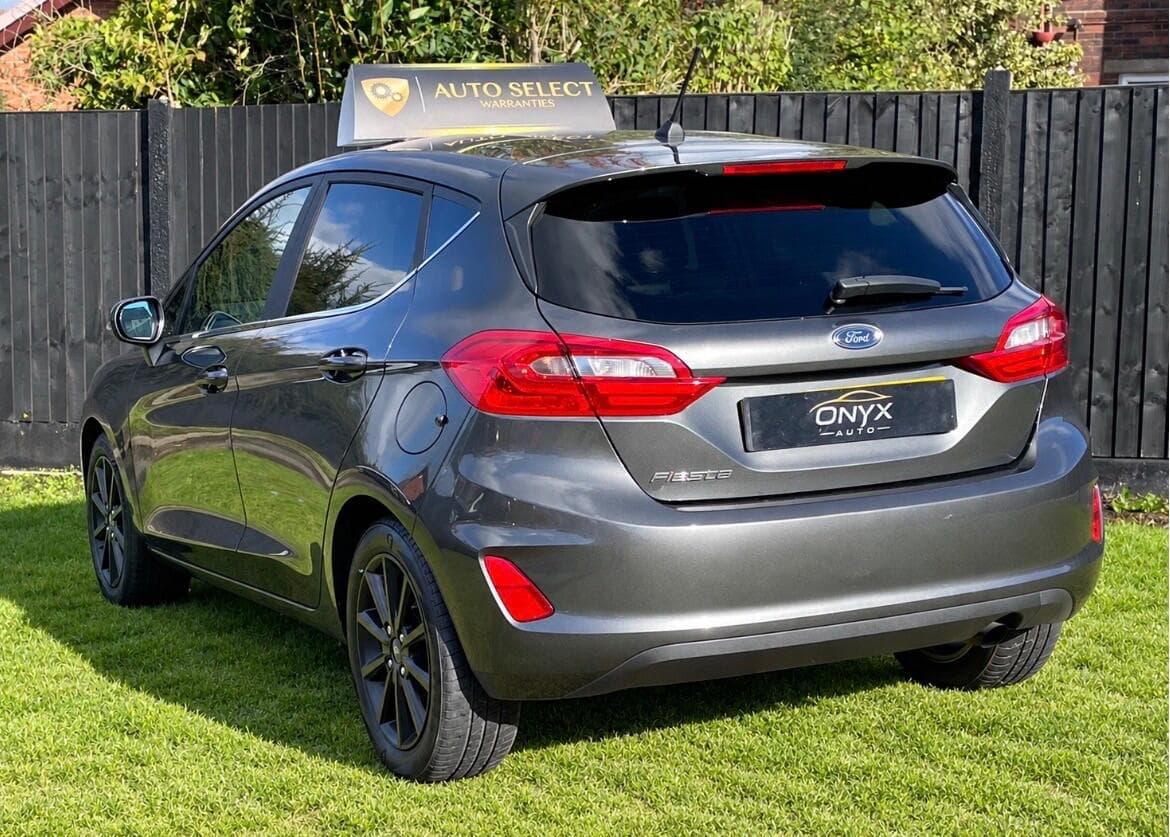 Ford Fiesta view 9