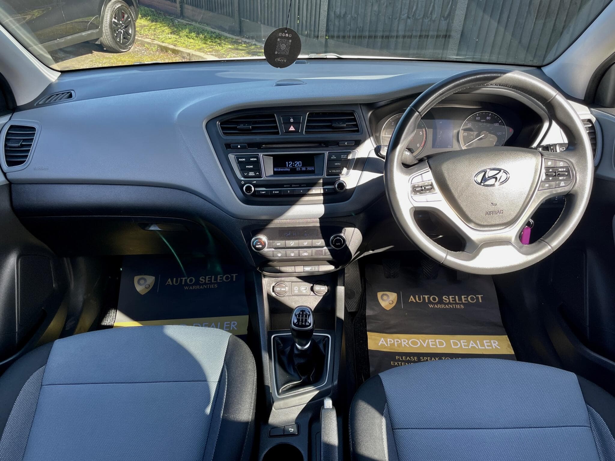 Hyundai i20 view 19