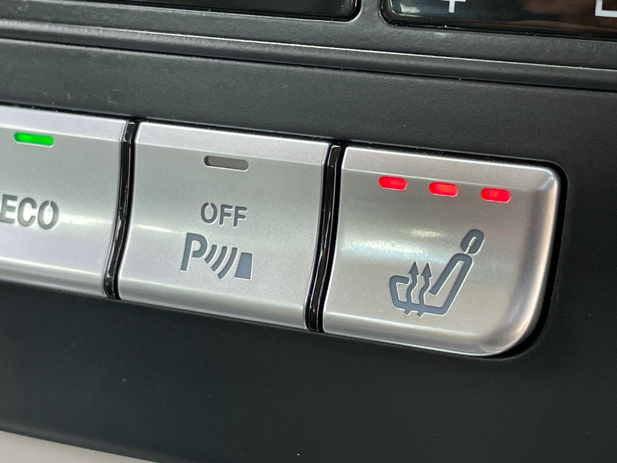 Mercedes-Benz C Class view 20