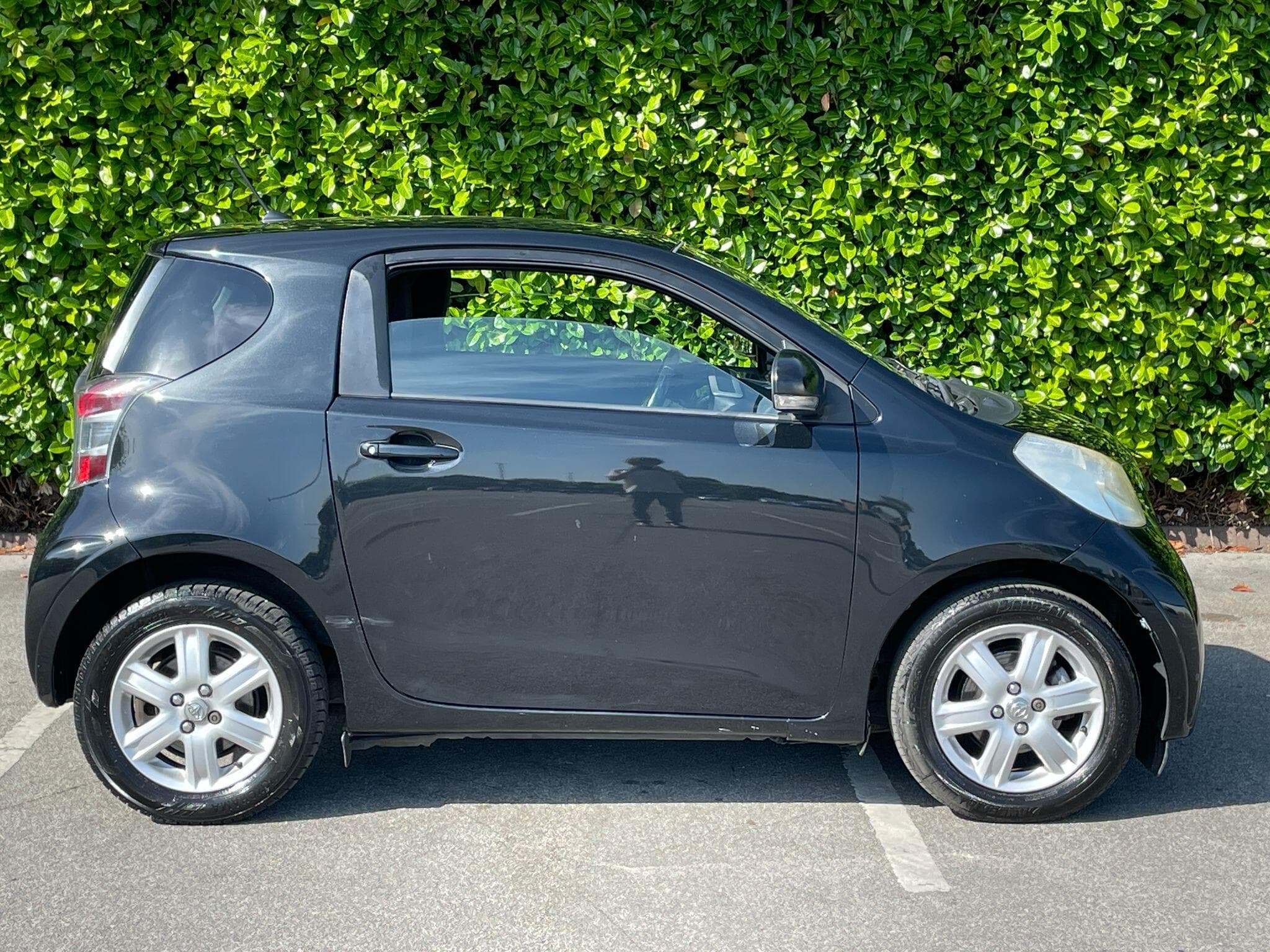 Toyota iQ view 11