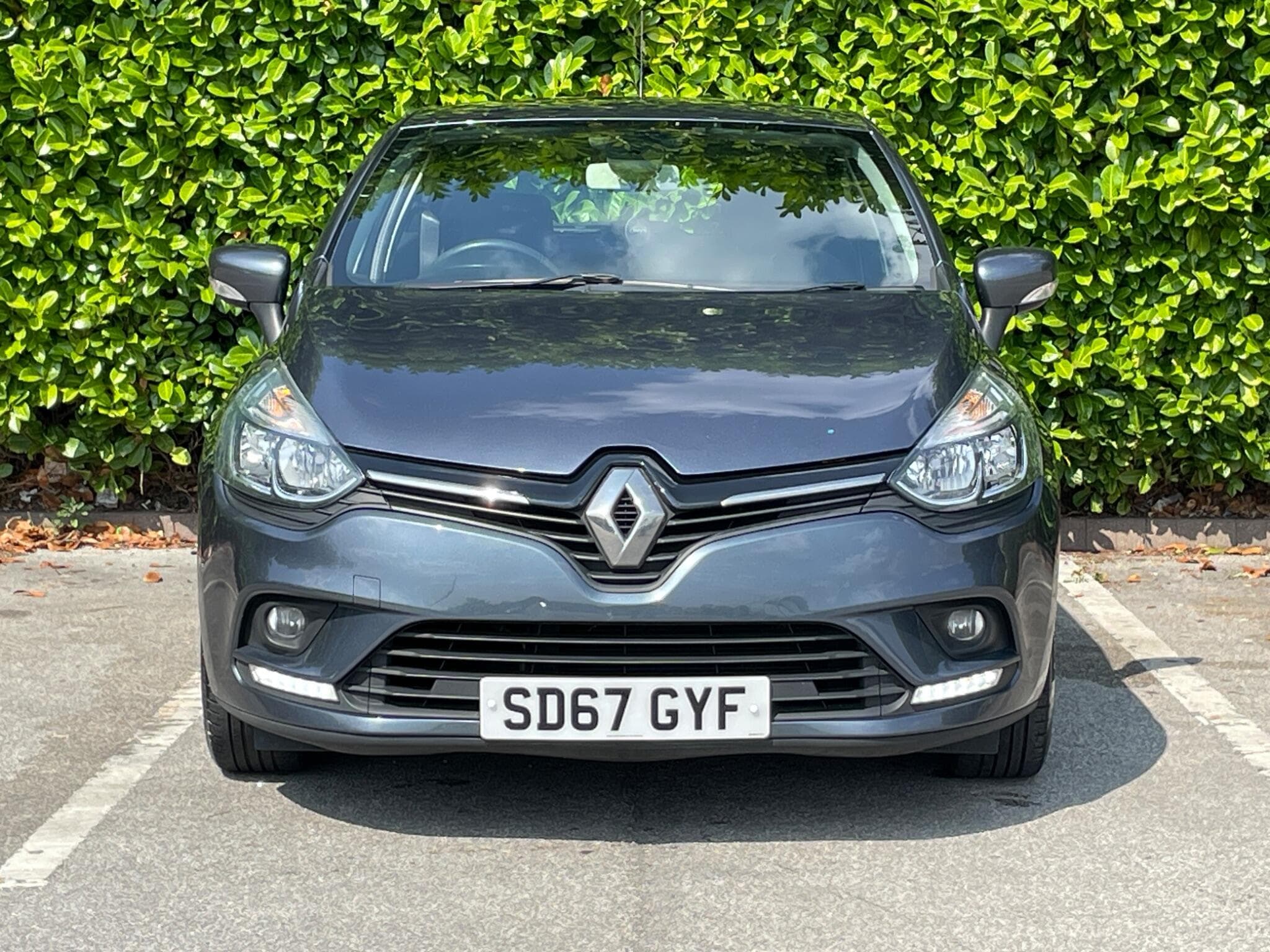 Renault Clio view 3