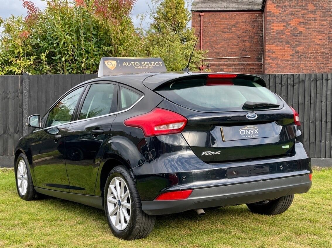 Ford Focus view 7