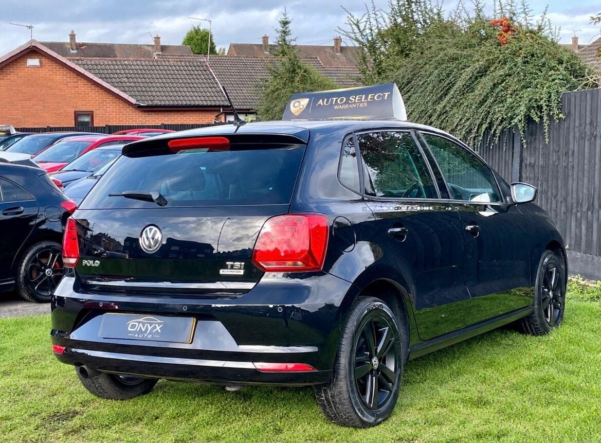 Volkswagen Polo view 8