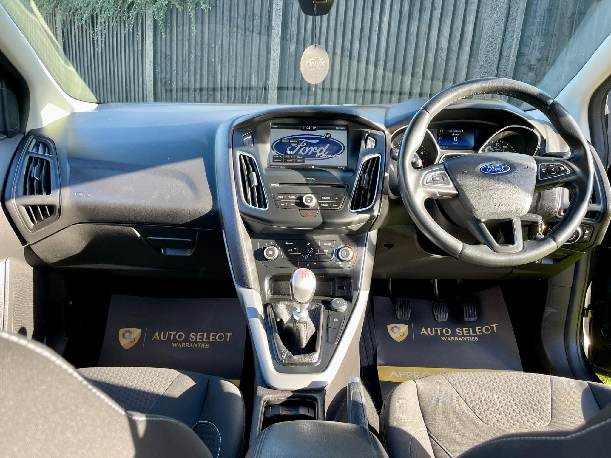 Ford Focus view 20