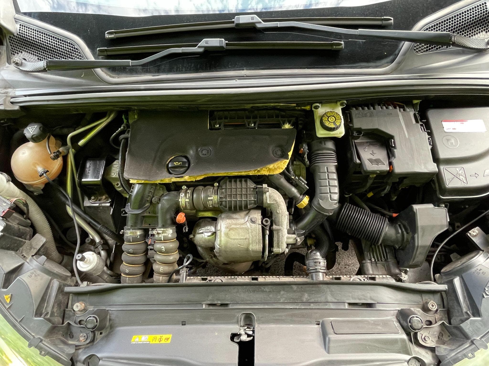 DS AUTOMOBILES DS 4 view 28