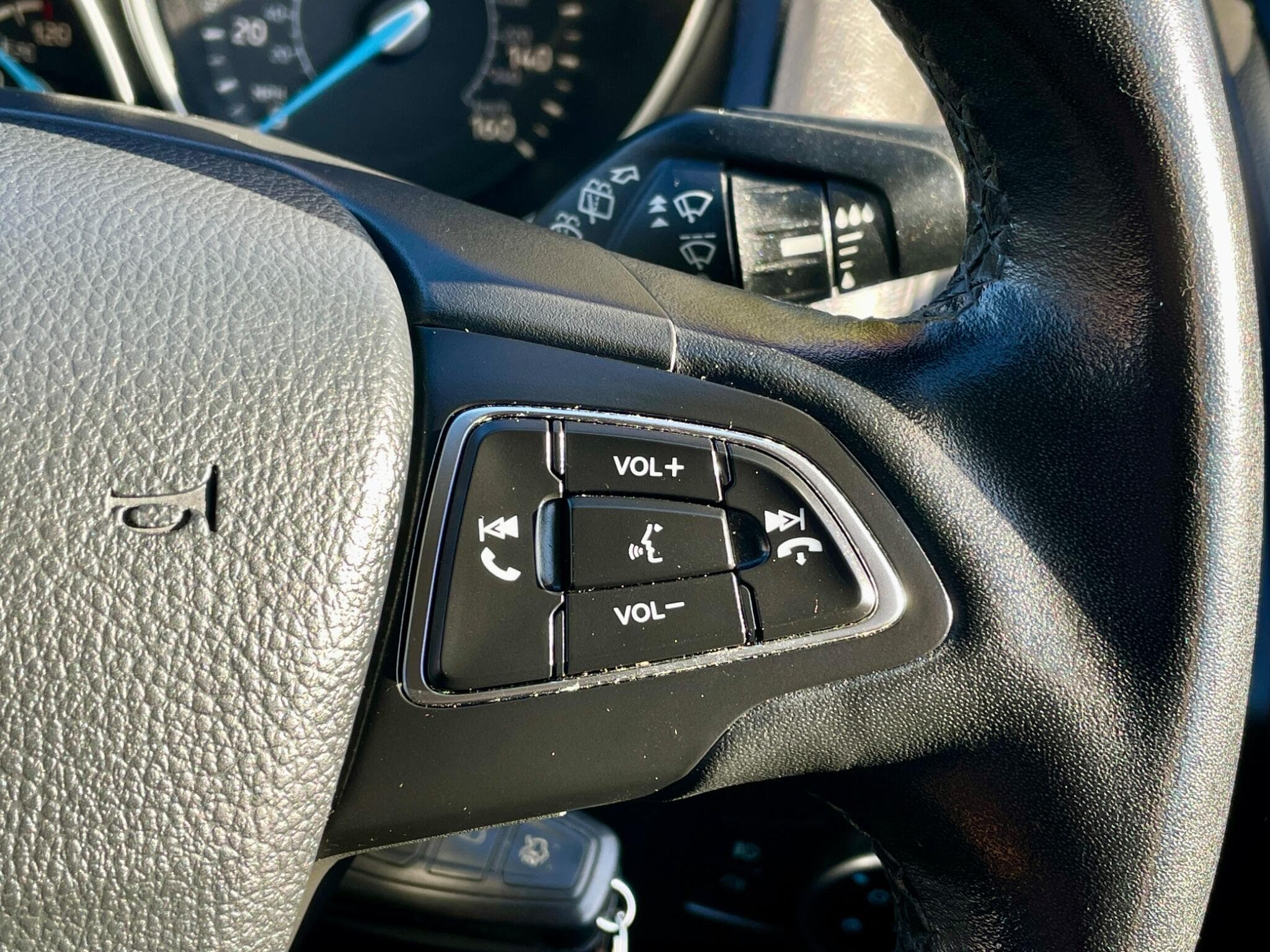 Ford Focus view 25