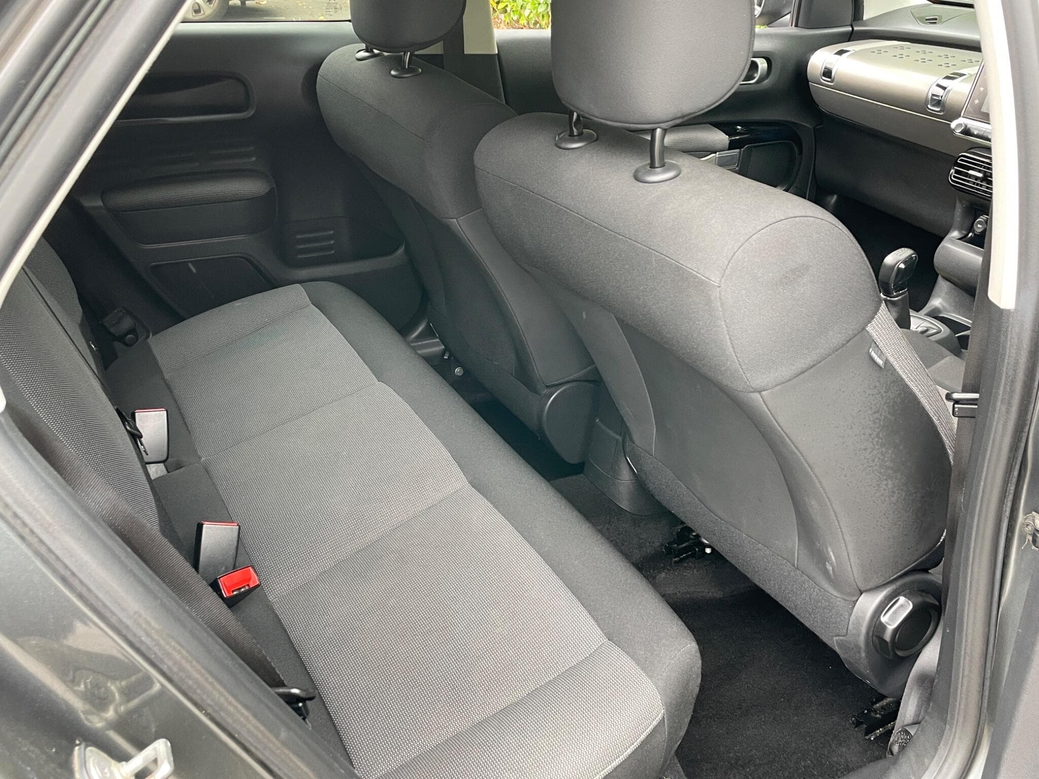 Citroen C4 Cactus view 12