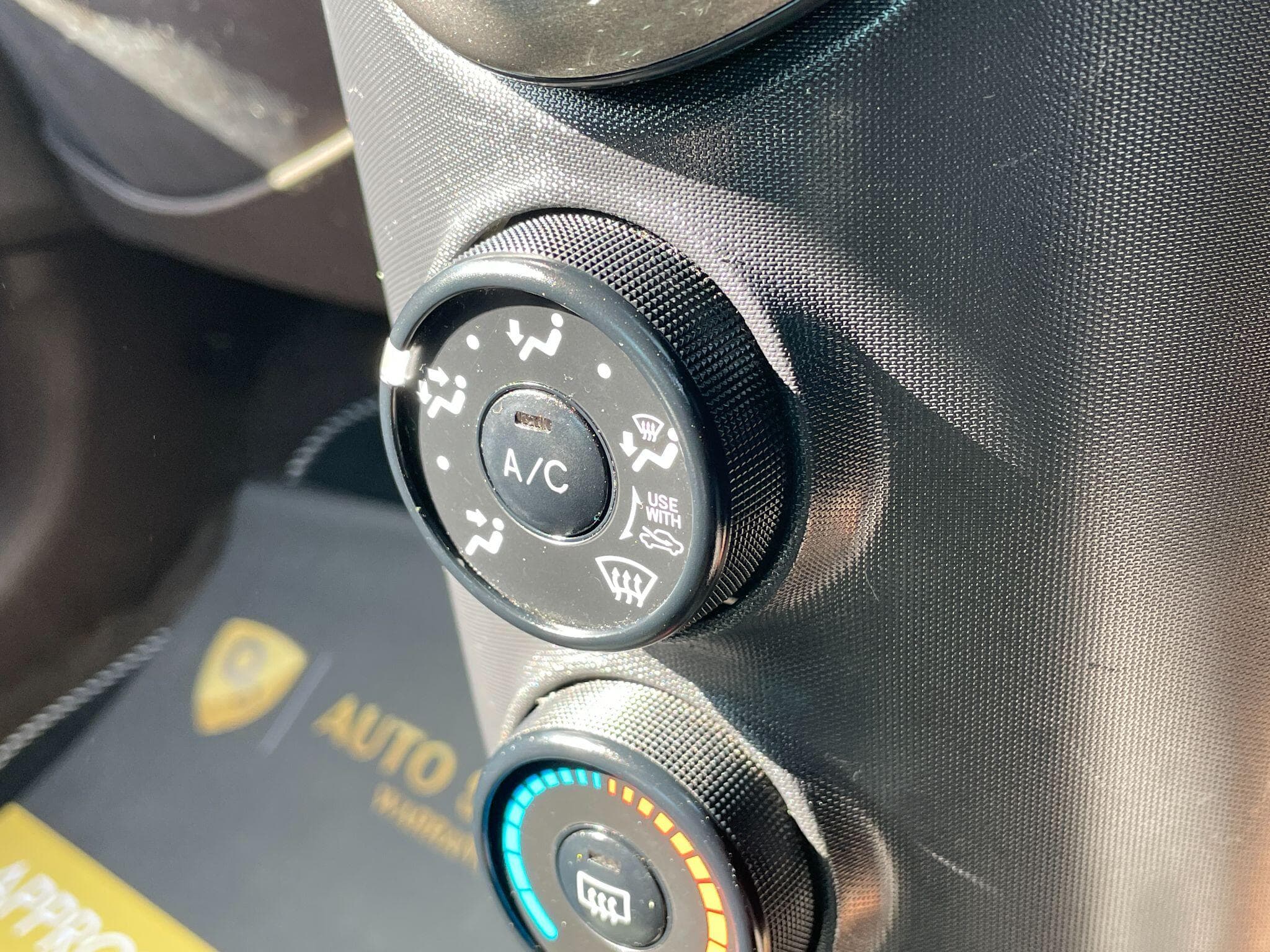 Toyota iQ view 23