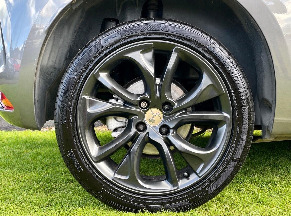 DS AUTOMOBILES DS 4 view 15