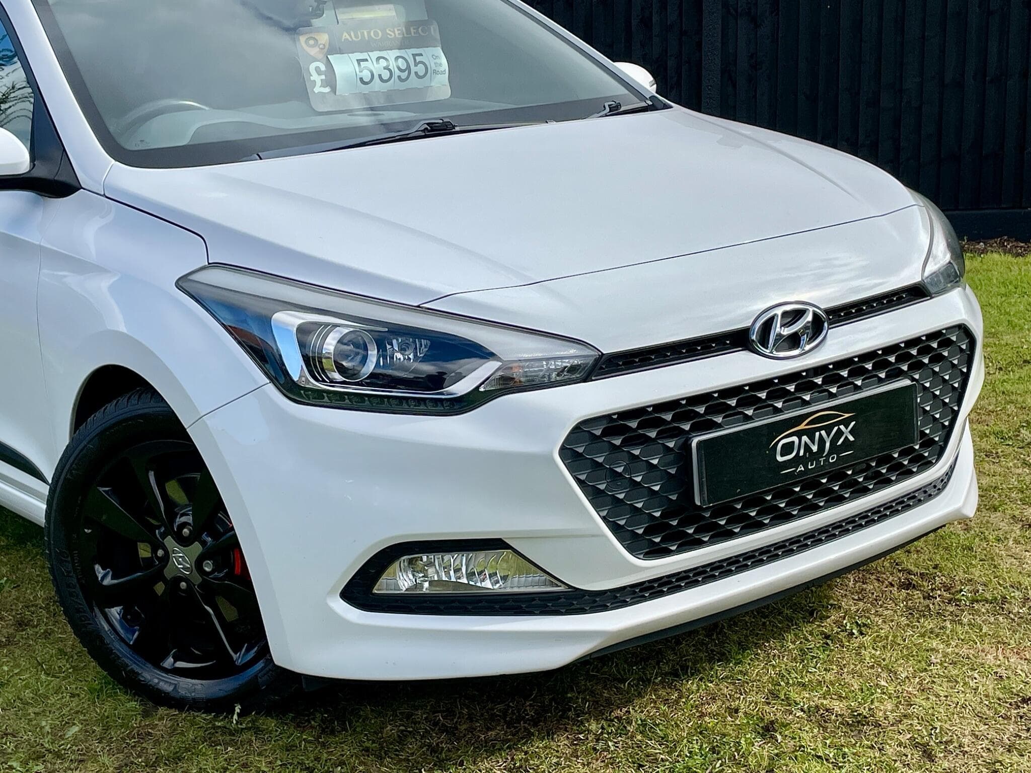 Hyundai i20 view 3