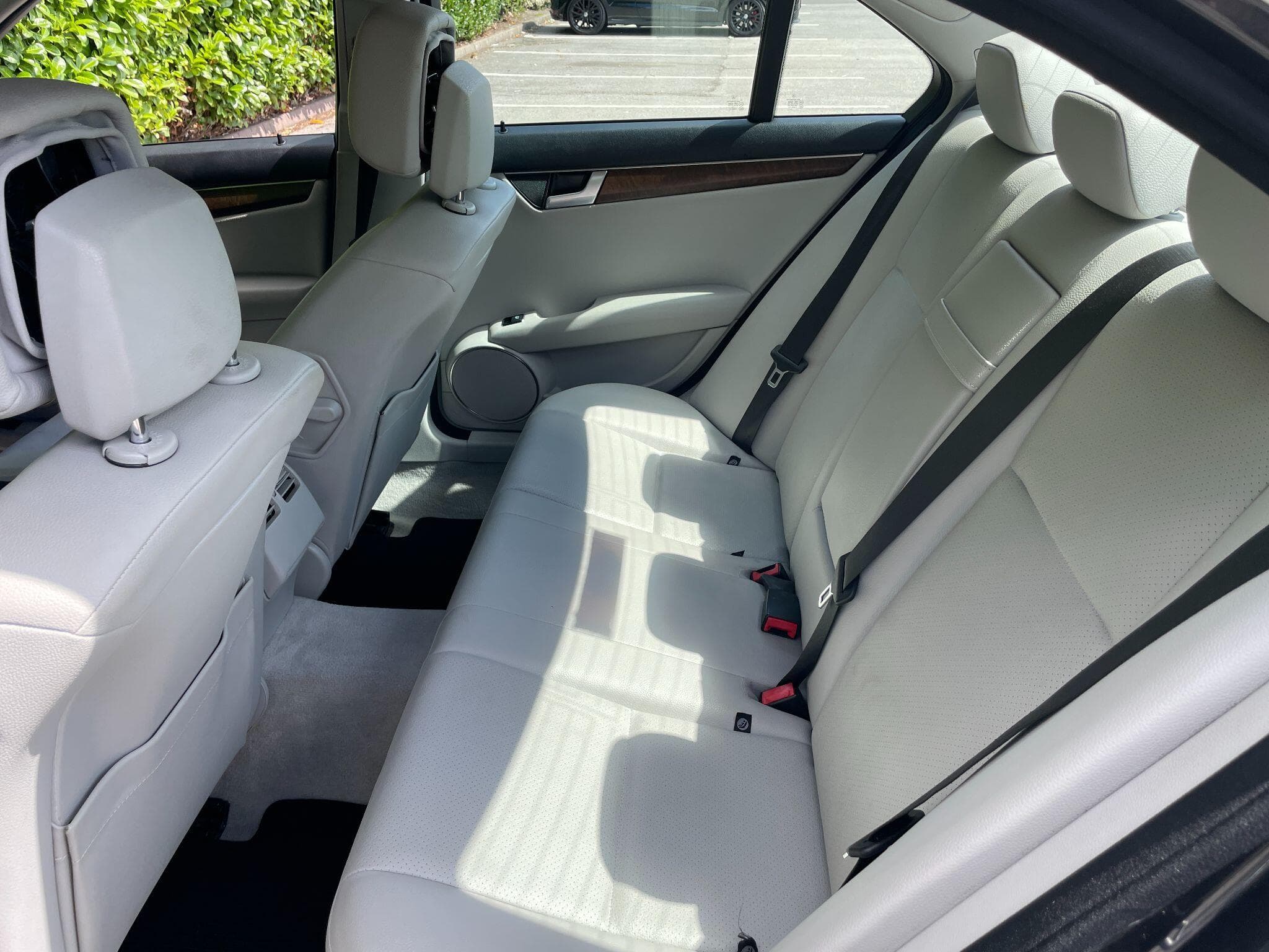 Mercedes-Benz C Class view 16
