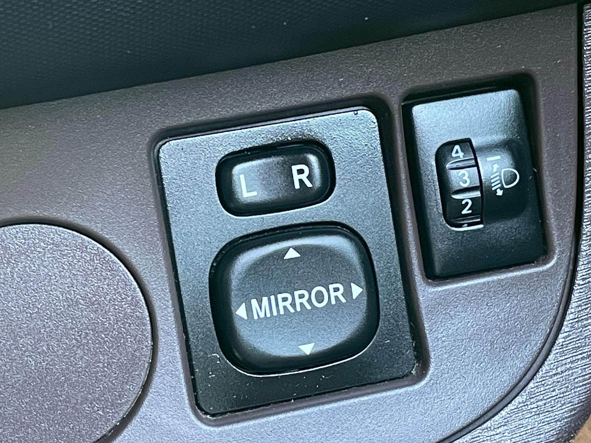 Toyota iQ view 19