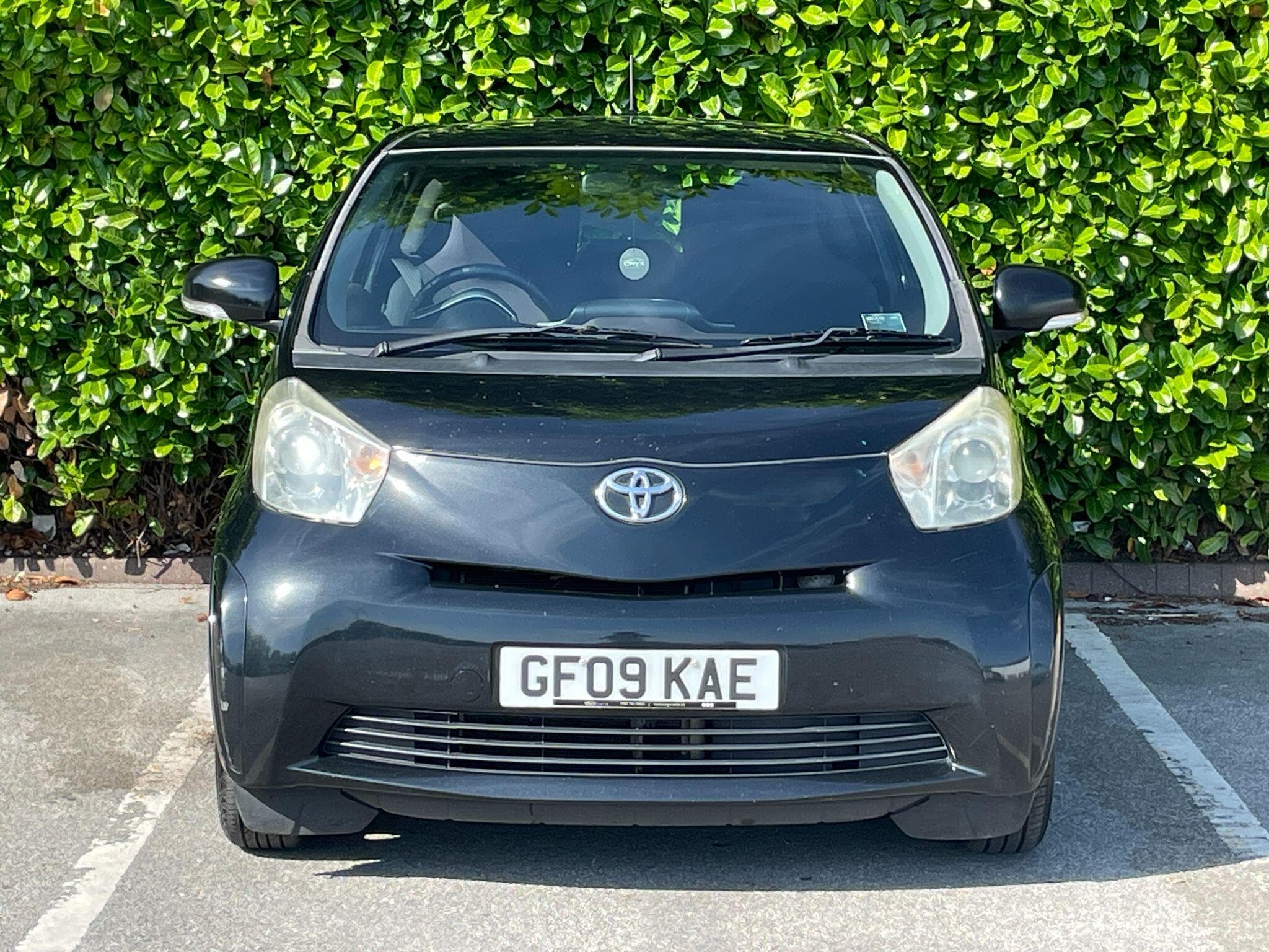 Toyota iQ view 3