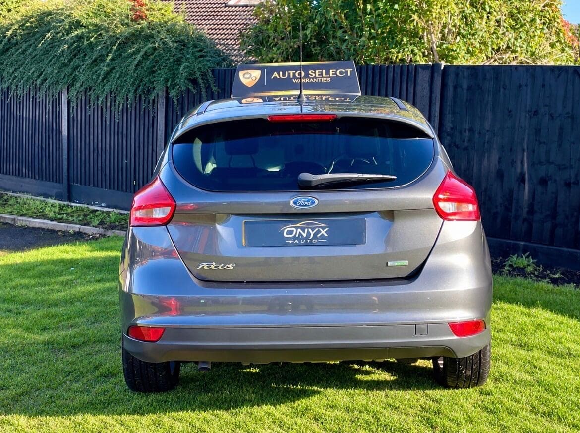 Ford Focus view 7