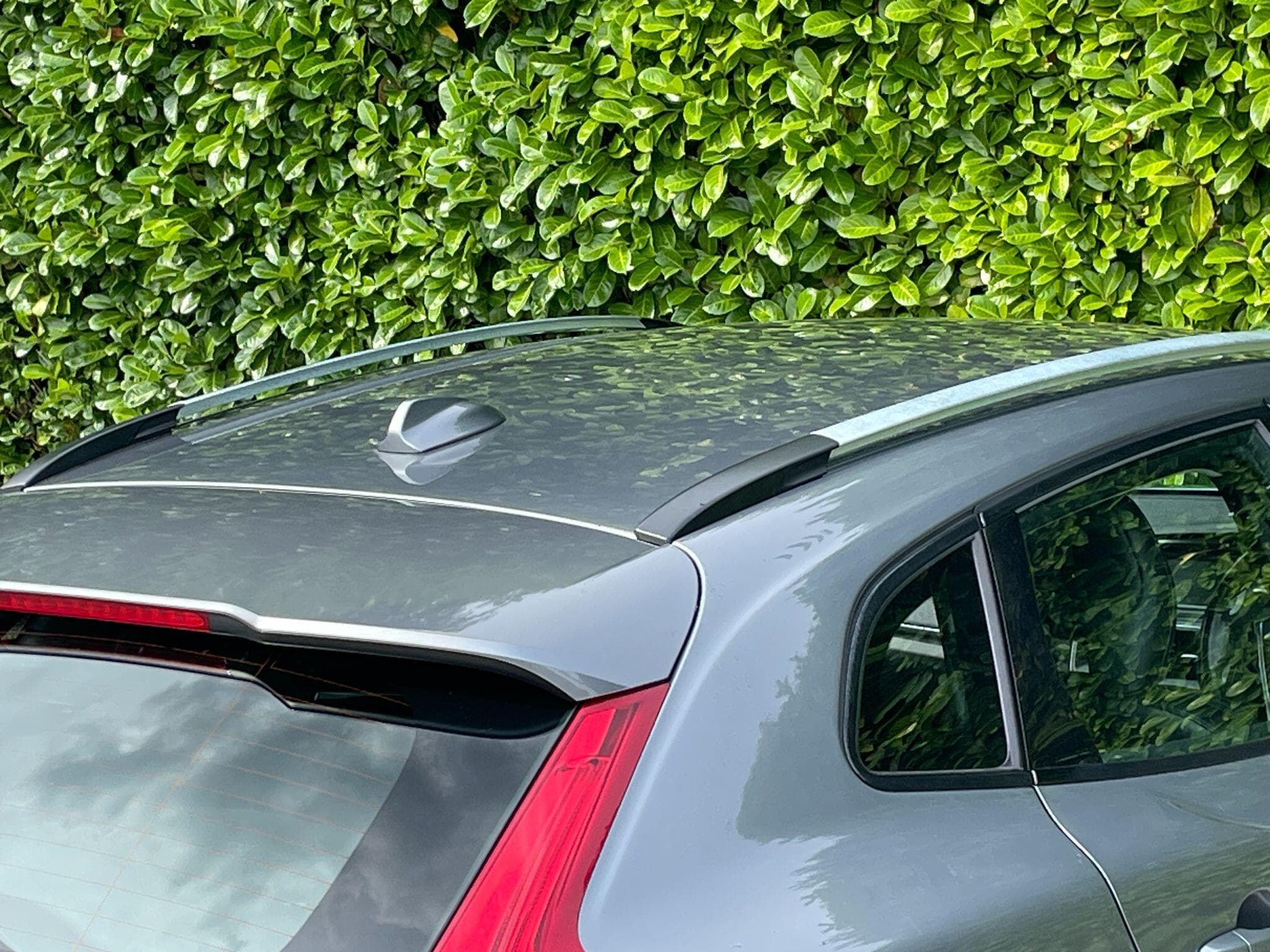 Volvo V40 Cross Country view 18
