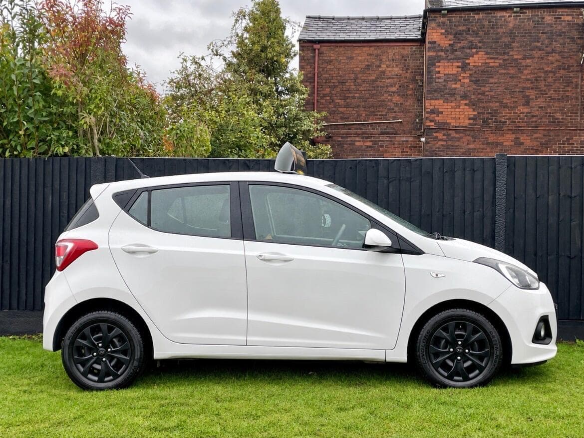 Hyundai i10 view 9