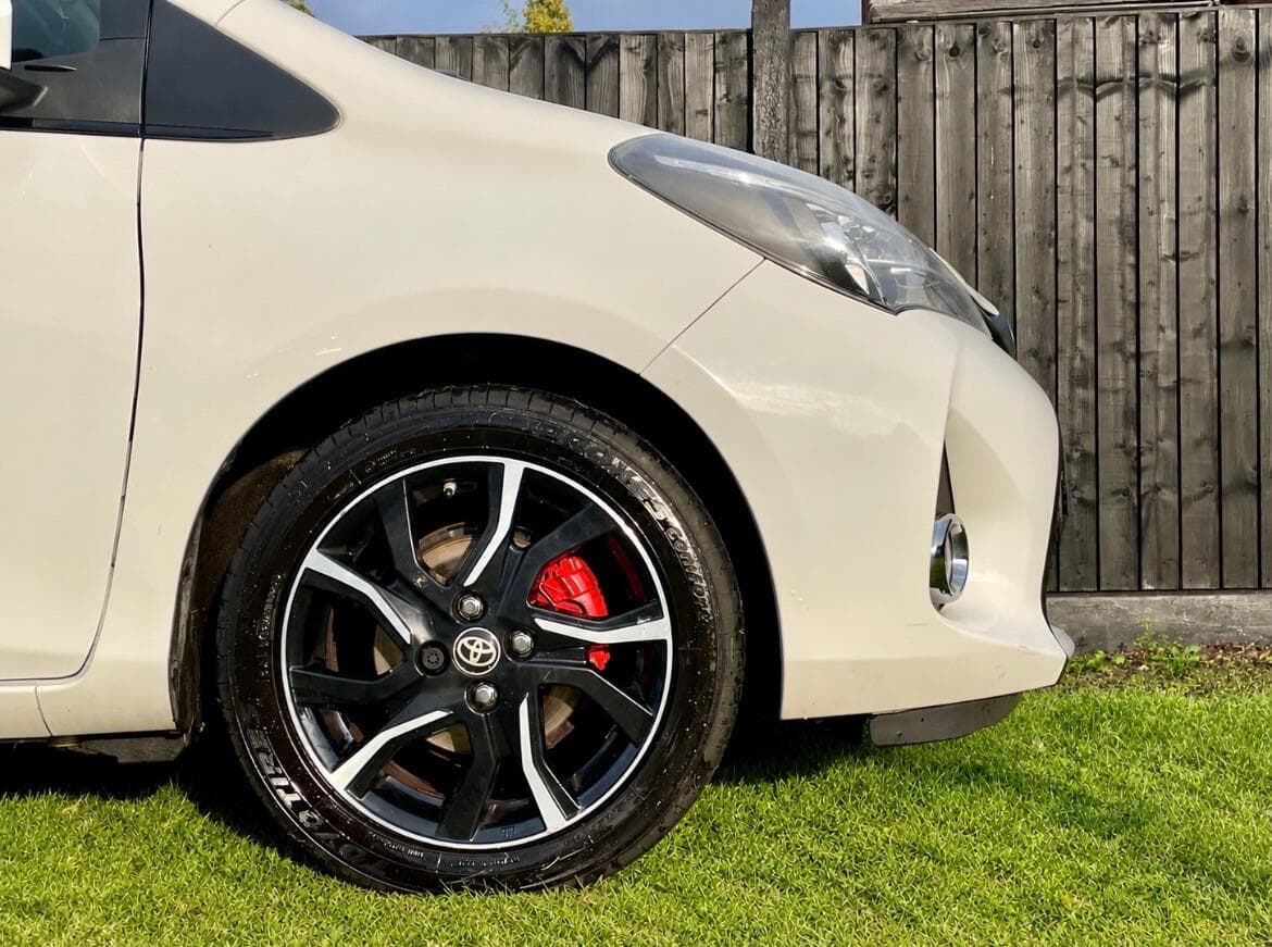 Toyota Yaris view 12