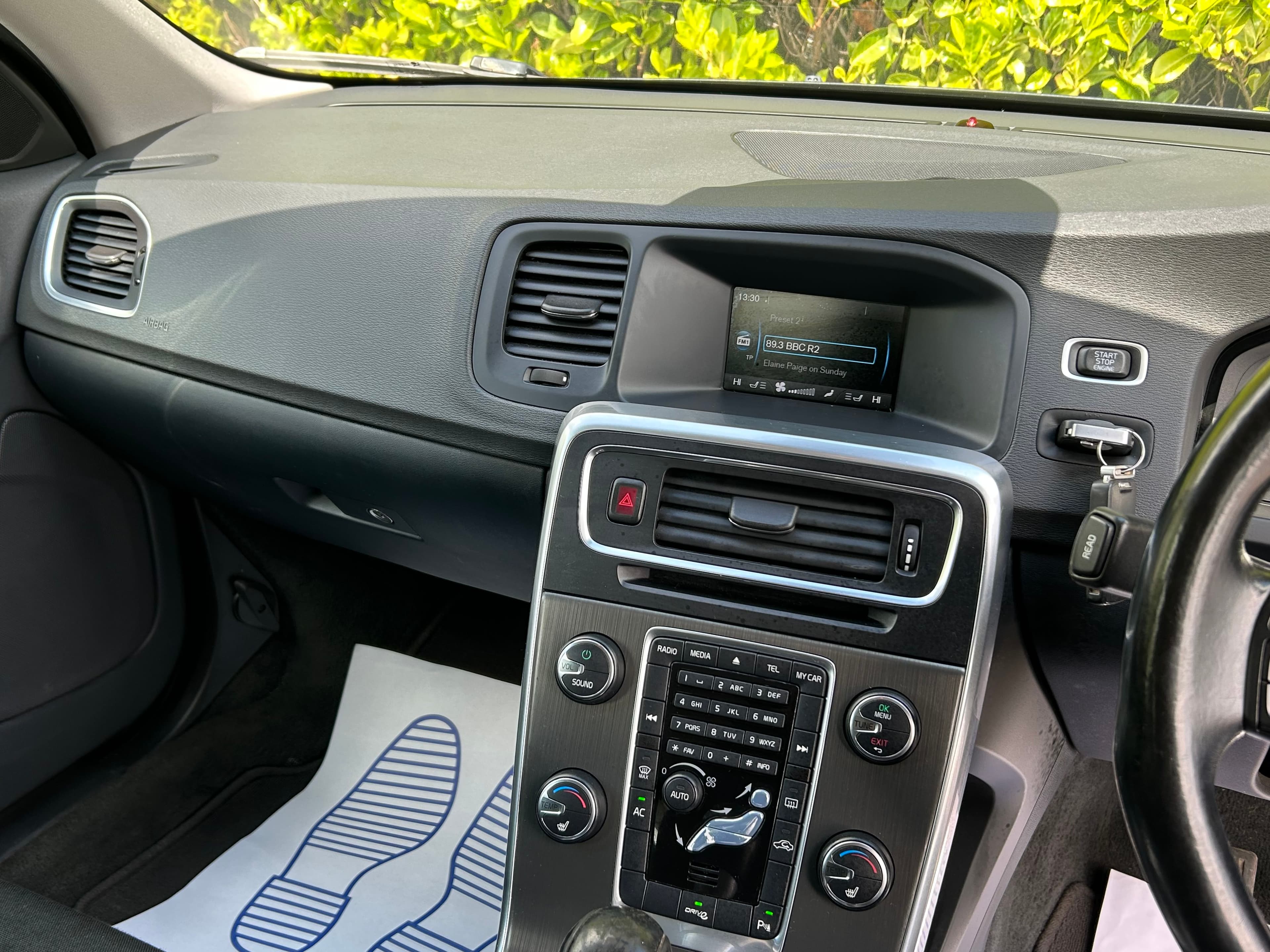 VOLVO V60 DRIVe SE view 15