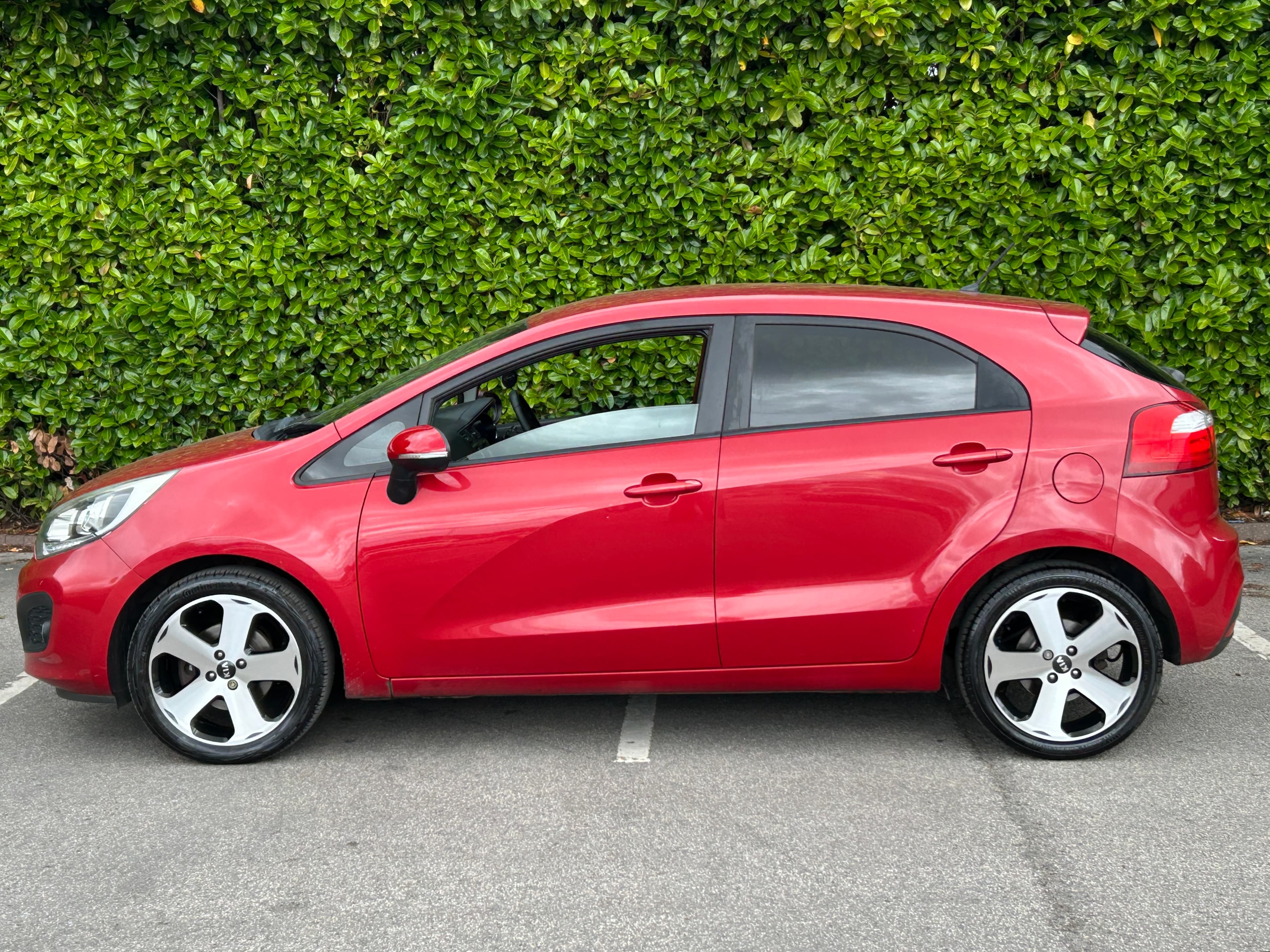 KIA Rio 3 view 4