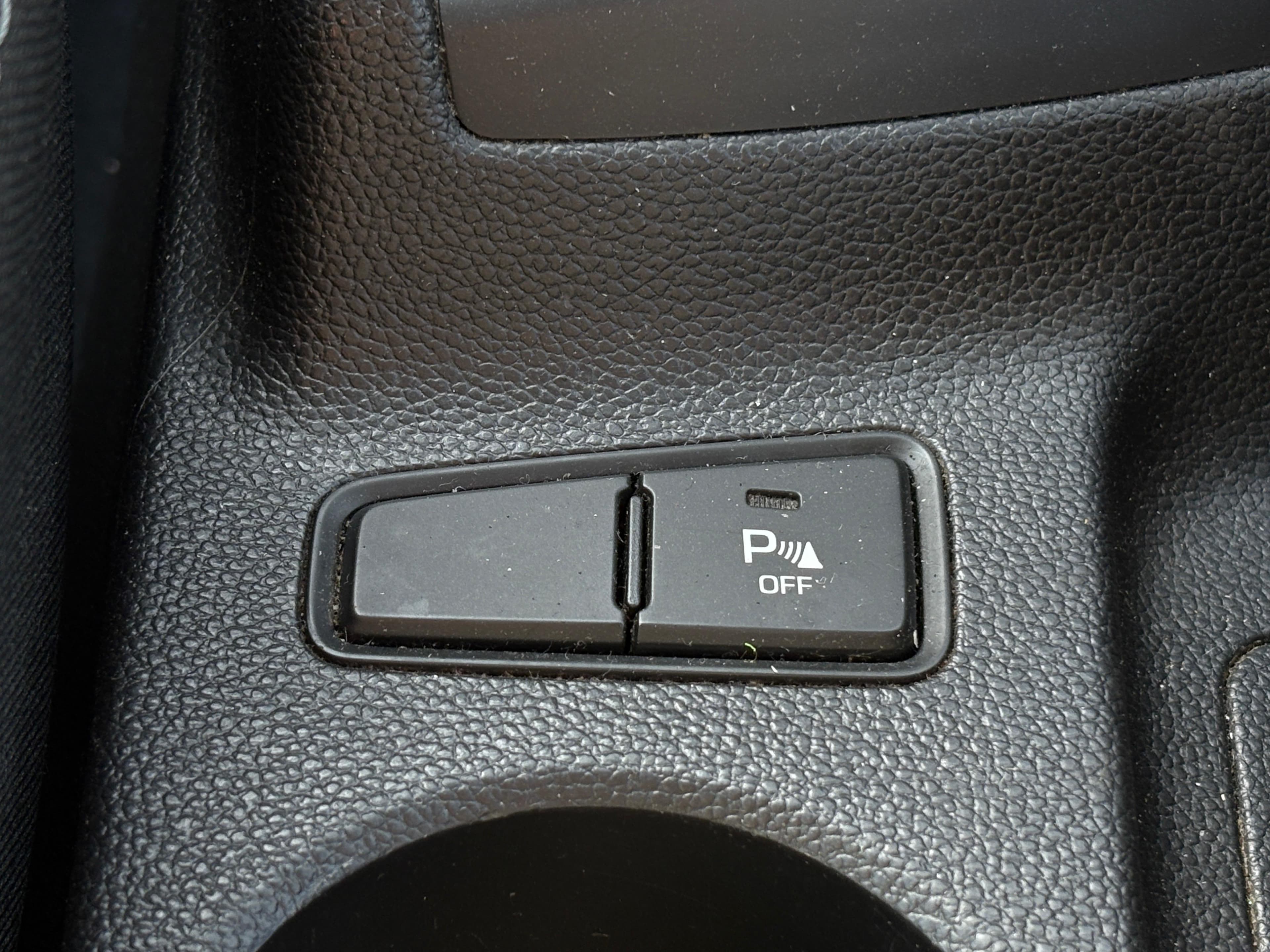 HYUNDAI I20 PREMIUM view 29