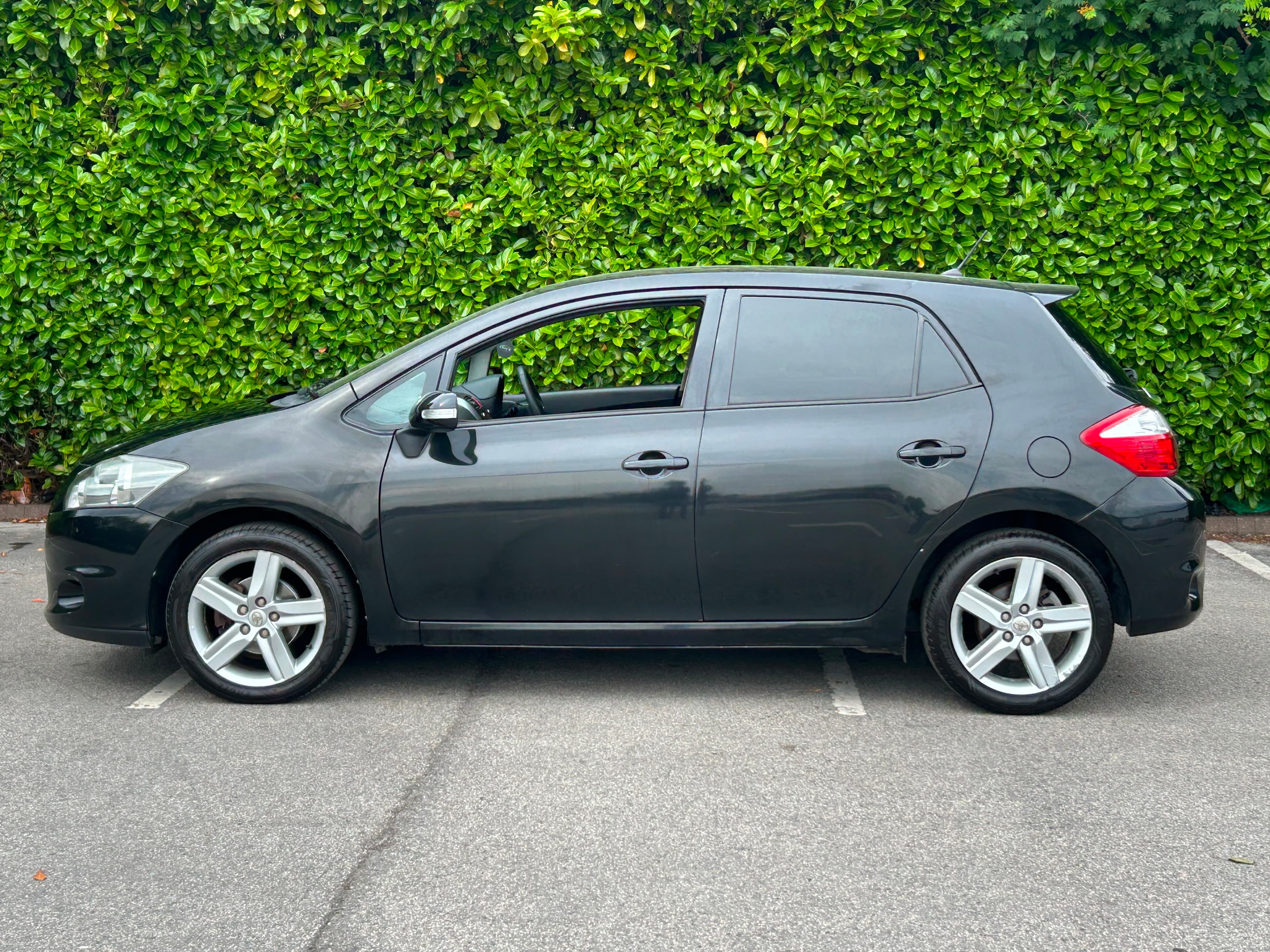 TOYOTA Auris V-Matic SR view 24